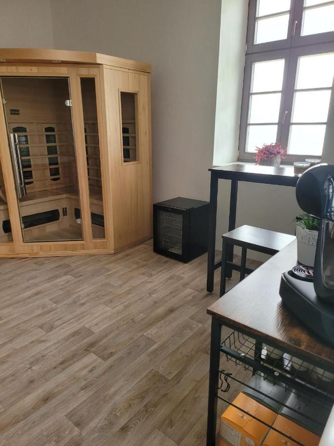 Chateau Moravany - Apartmany, Teepee A Wellness Ronov Nad Doubravou Екстер'єр фото