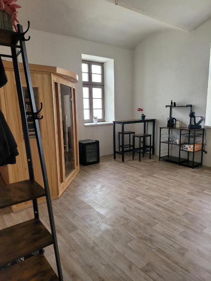 Chateau Moravany - Apartmany, Teepee A Wellness Ronov Nad Doubravou Екстер'єр фото